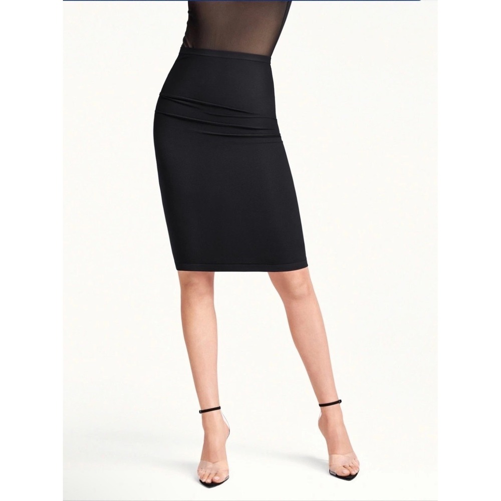 Wolford Fatal Skirt M Black Seamless Stretch Tube Pencil Skirt NWT Austria $150